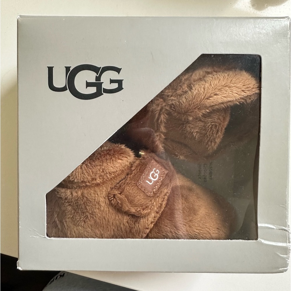 UGG baby Bixbee booties